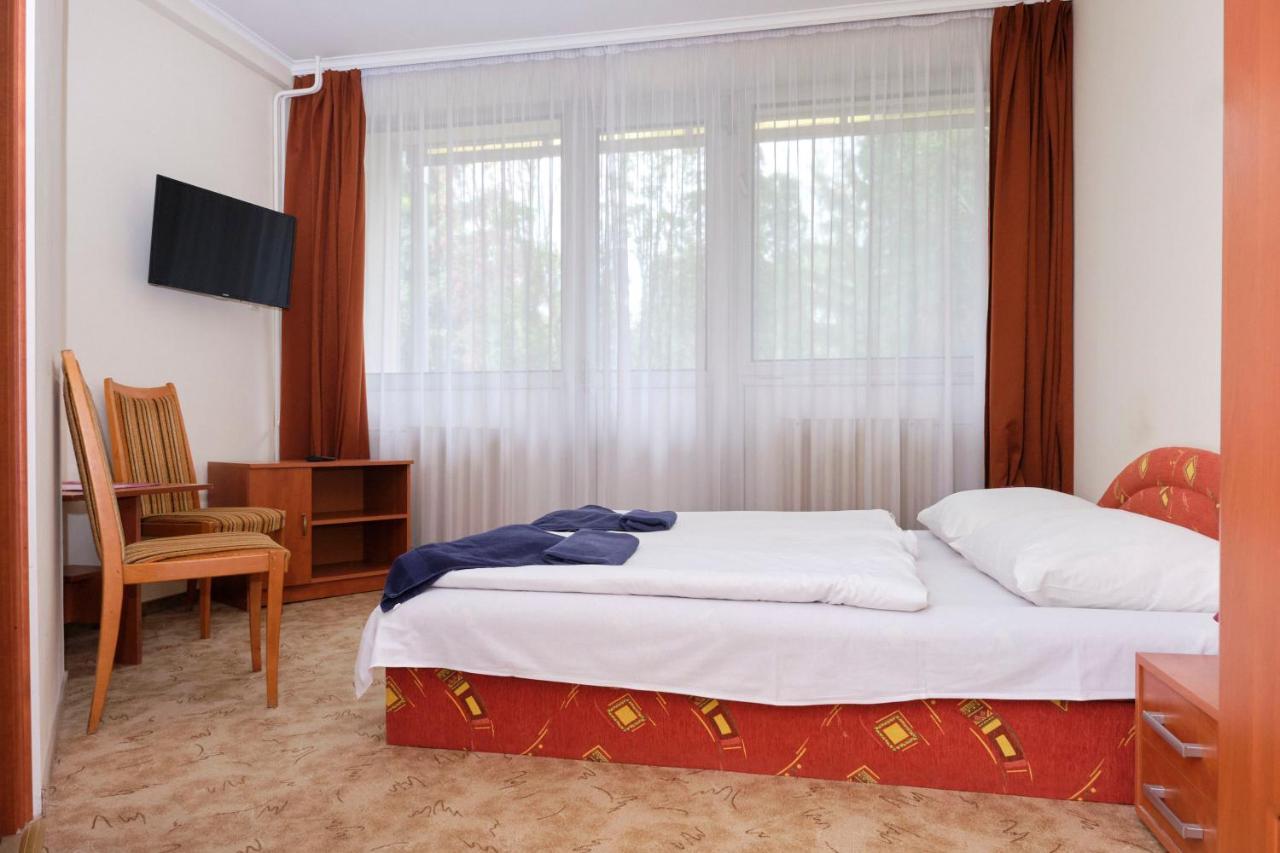 Hotel Lido Retro Balaton Vonyarcvashegy Exterior foto